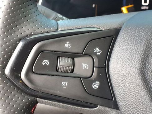Used 2025 Chevrolet Trax RS w/ Driver Confidence Package FWD image 18