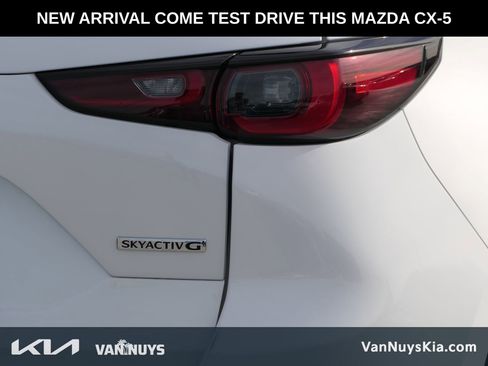 Used 2023 MAZDA CX-5 AWD 2.5 S w/ Premium Plus Pkg image 4