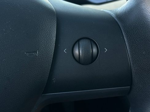 Used 2020 Tesla Model 3 image 26