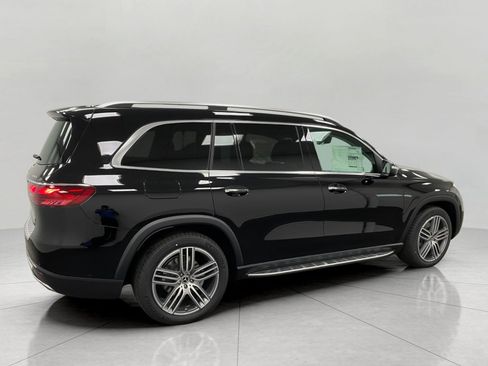 New 2026 Mercedes-Benz GLS 450 4MATIC image 2