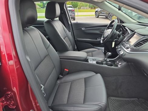 Certified 2017 Chevrolet Impala LT w/ Convenience Package FWD image 26