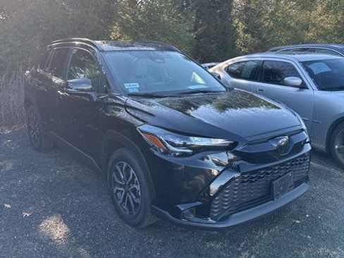 Certified 2024 Toyota Corolla Cross SE image 1