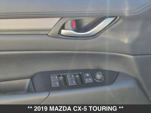 Used 2019 MAZDA CX-5 Touring FWD image 10