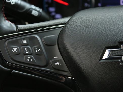 Used 2023 Chevrolet Equinox RS AWD/4WD image 10