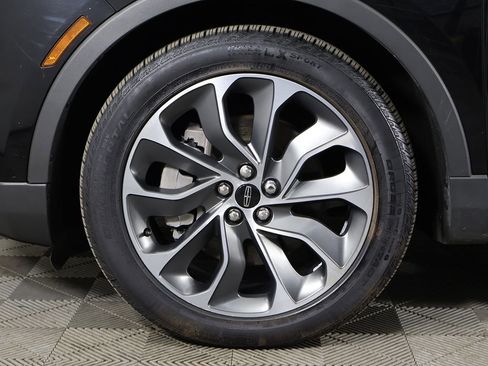 Used 2022 Lincoln Nautilus Reserve AWD/4WD image 25