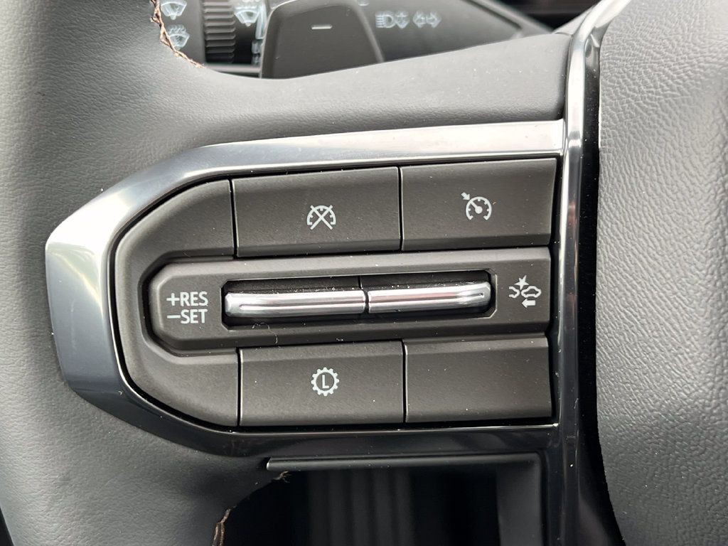 New 2027 GMC Terrain AT4 w/ Convenience Package III AWD/4WD image 19