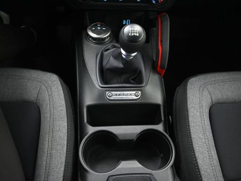 Used 2022 Ford Bronco 2-Door AWD/4WD image 19