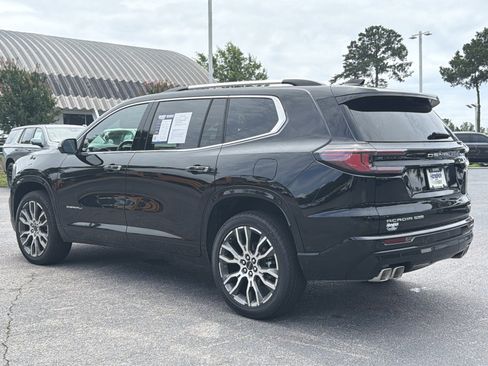 Used 2026 GMC Acadia Denali Ultimate w/ LPO, All-Weather Package AWD/4WD image 19