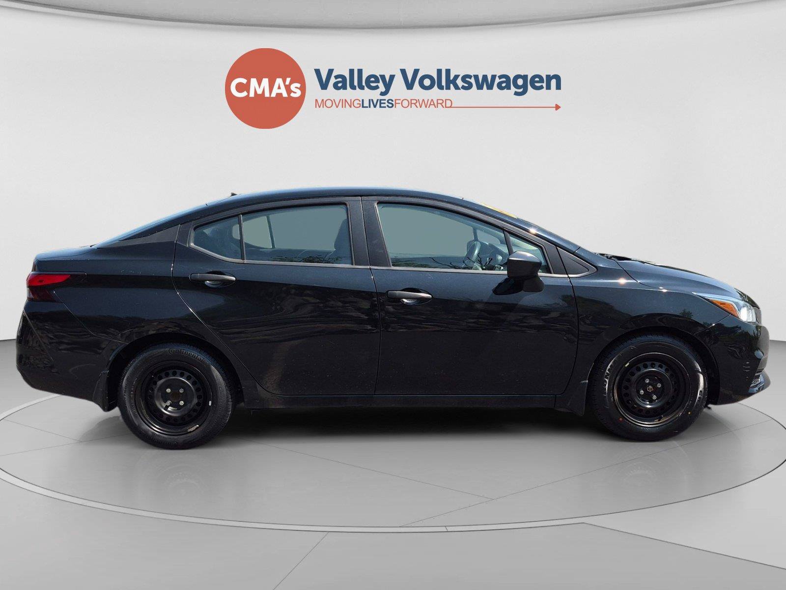 Used 2020 Nissan Versa S FWD image 6