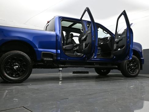 New 2026 Ford F350 Lariat w/ Black Appearance Package image 42