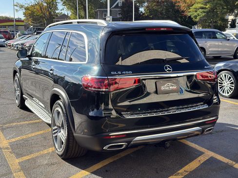 Used 2021 Mercedes-Benz GLS 450 4MATIC image 16