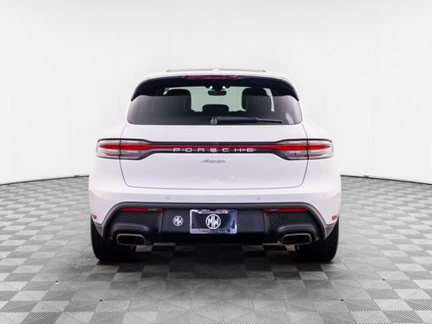 Certified 2026 Porsche Macan AWD/4WD image 10