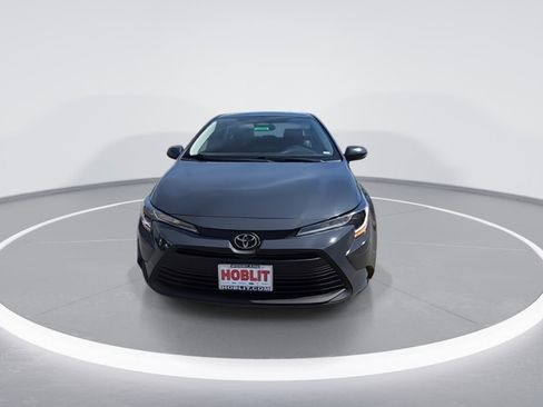 Used 2023 Toyota Corolla LE image 9