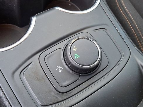 Certified 2019 GMC Terrain SLE FWD image 25