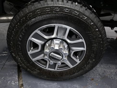 Used 2024 Ford F350 Lariat w/ Lariat Ultimate Package image 31