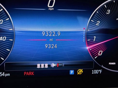 Used 2025 Mercedes-Benz GLE 580 4MATIC image 8