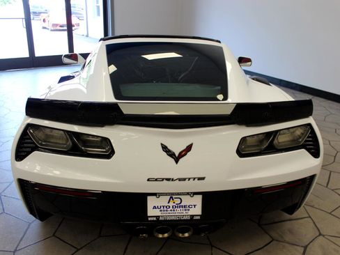 Used 2019 Chevrolet Corvette Z06 w/ Z07 Performance Package image 9