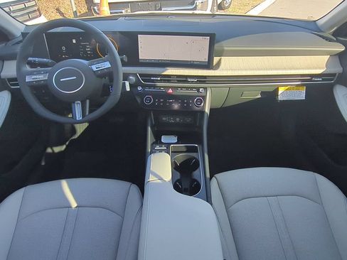 New 2026 Hyundai Sonata Limited FWD image 16