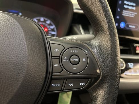 Used 2024 Toyota Corolla LE image 21