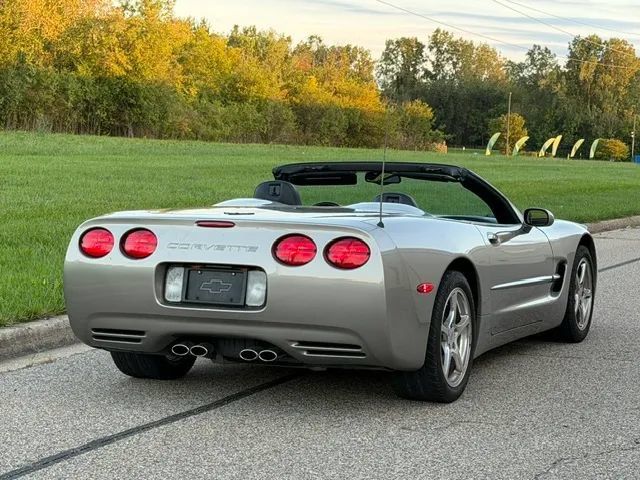 Used 2002 Chevrolet Corvette Convertible w/ Preferred Equipment Group2 RWD image 17