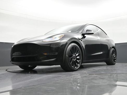Used 2022 Tesla Model Y Performance AWD/4WD image 19