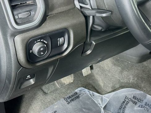 Certified 2022 RAM 1500 Big Horn image 18