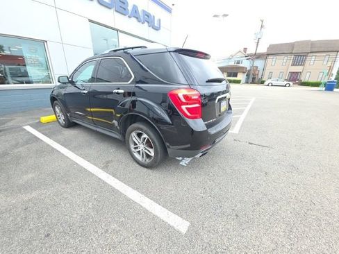 Used 2017 Chevrolet Equinox Premier w/ Enhanced Convenience Package AWD/4WD image 2