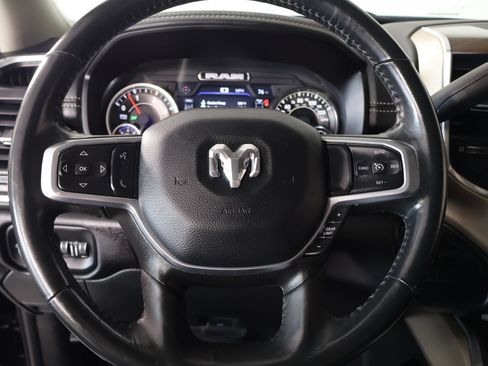 Used 2023 RAM 2500 Laramie AWD/4WD image 3