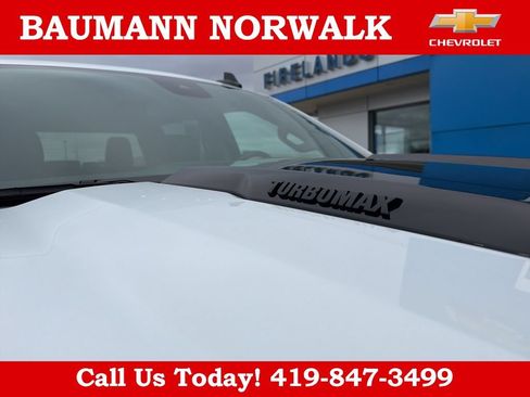 Used 2025 Chevrolet Silverado 1500 Custom Trail Boss w/ Turbomax Blackout Package AWD/4WD image 20