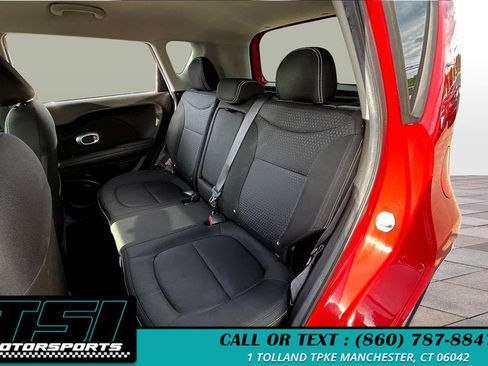 Used 2015 Kia Soul + FWD image 26