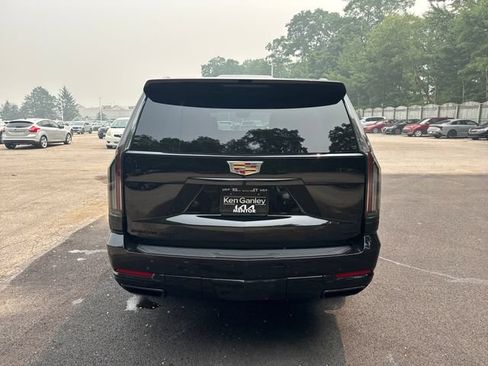 Used 2025 Cadillac Escalade Sport w/ Touring Package AWD/4WD image 4