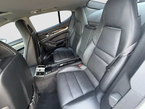 Used 2015 Porsche Panamera 4 image 13