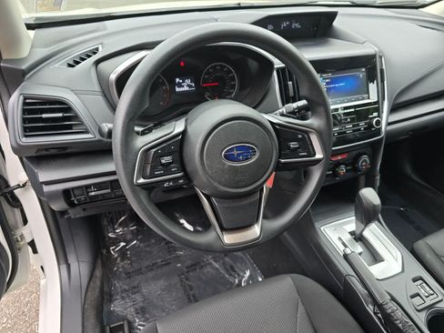 Used 2018 Subaru Impreza 2.0i Premium w/ Popular Package #2 AWD/4WD image 2