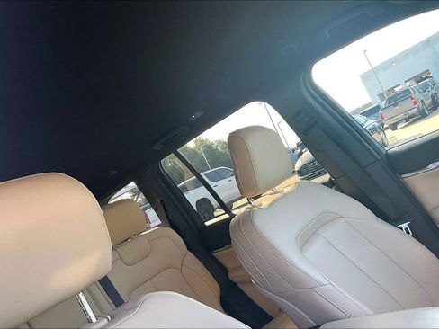 Used 2025 Jeep Grand Cherokee Limited AWD/4WD image 19