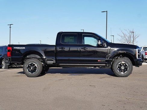 New 2026 Ford F250 Platinum w/ Tremor Off-Road Package AWD/4WD image 6