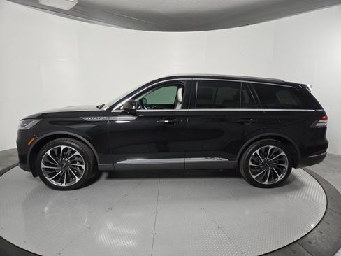 New 2026 Lincoln Aviator Reserve AWD/4WD image 8