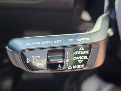 Used 2019 Porsche Cayenne AWD/4WD image 39