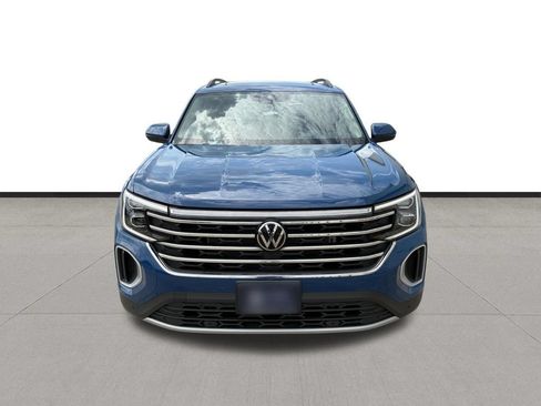 Used 2025 Volkswagen Atlas SE FWD image 2