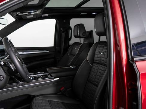 Used 2025 Cadillac Escalade V image 20