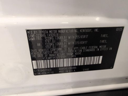 Used 2025 Toyota RAV4 LE AWD/4WD image 27