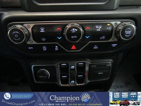 Used 2021 Jeep Wrangler Unlimited Sahara AWD/4WD image 27