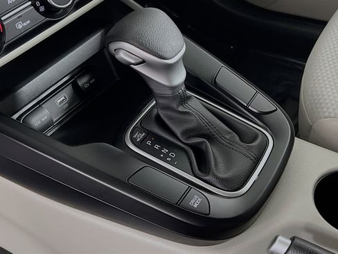 Used 2023 Kia Soul LX image 22