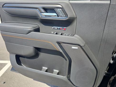 Used 2025 GMC Sierra 1500 AT4 w/ AT4 Premium Package AWD/4WD image 24