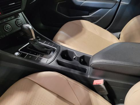 Used 2019 Volkswagen Jetta SE FWD image 26