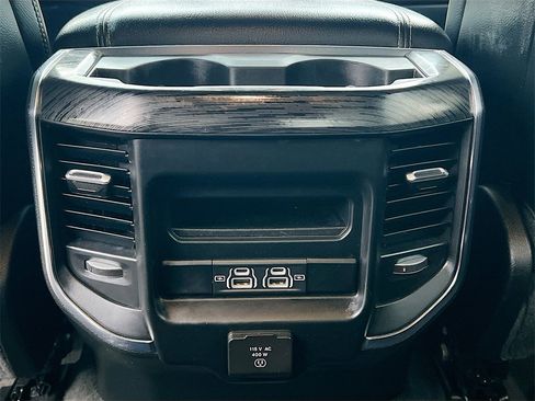 Used 2024 RAM 1500 Laramie image 25