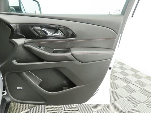 Used 2023 Chevrolet Traverse RS w/ LPO, Roadside Safety Package image 26