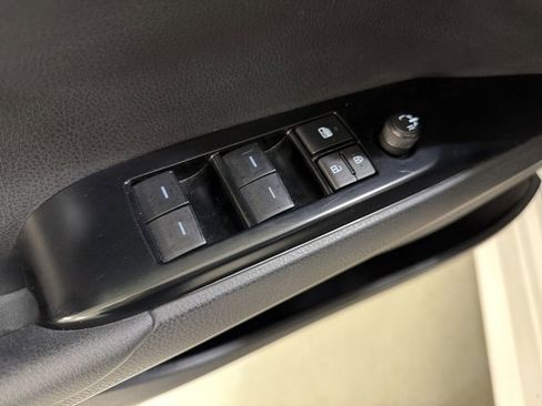 Used 2025 Toyota Camry LE image 18