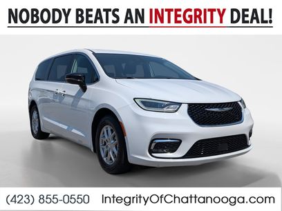 Used 2024 Chrysler Pacifica Touring-L