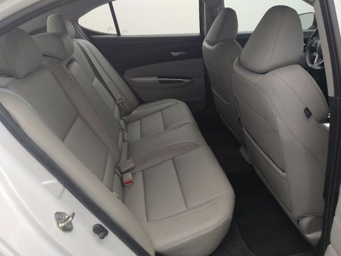 Used 2015 Acura TLX FWD image 19