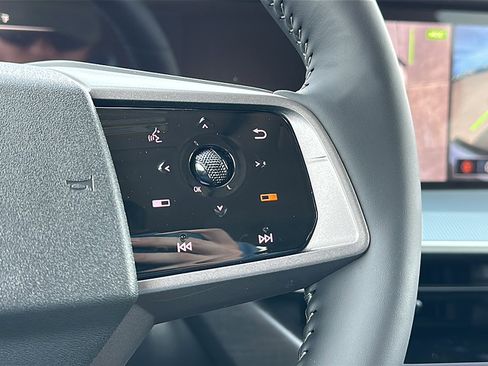 New 2025 Nissan Murano SL image 18